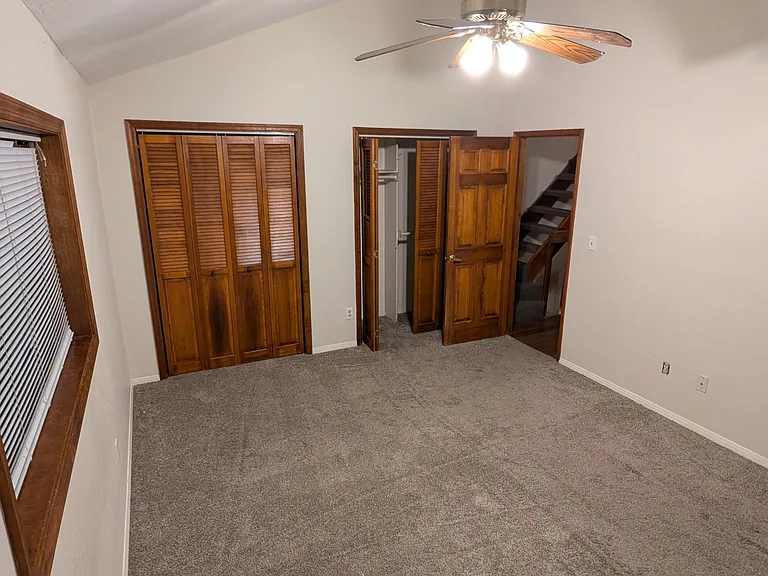 521 N Wc Riles St — Photo 11