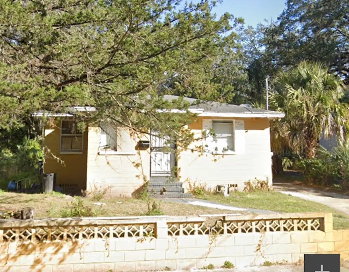 3 bed, 1128 sqft, $1,100 — Photo 2