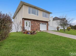 11 Pine Ave, South Amboy, NJ 08879