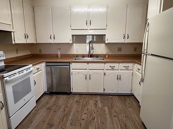 5th image of 2612 Creekwood Dr
