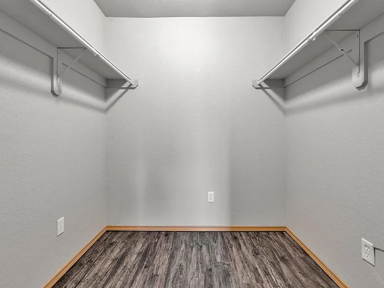 2939 W Scottswood Pl — Photo 19