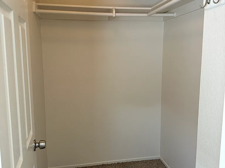 951 Georgia St #C — Photo 13