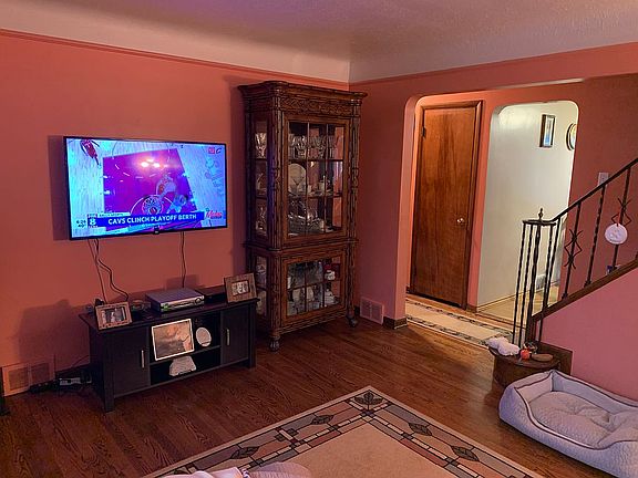 5th image of 30012 Dorothy Dr