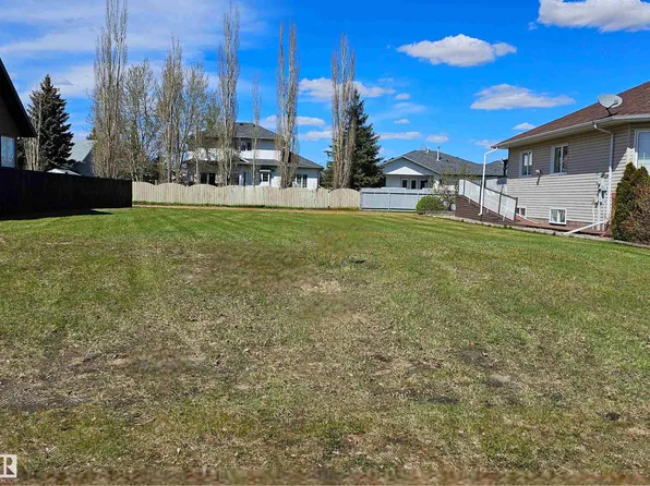 4512 54th Ave, Viking, AB T0B 4N0