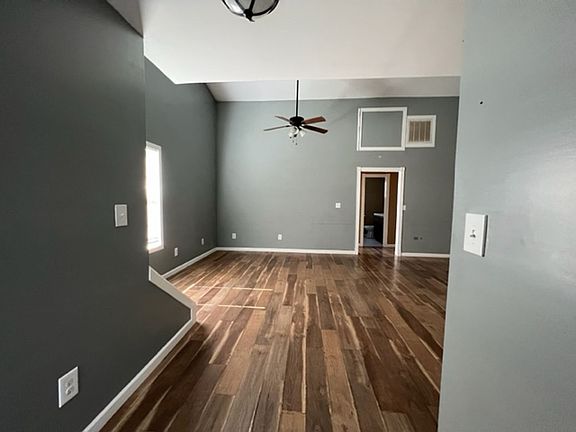 4th image of 2031 Family Ln