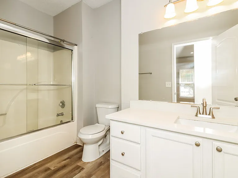 4048 Golfview Ct — Photo 12