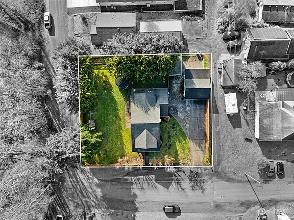 3rd image of 621 E Broadway Avenue