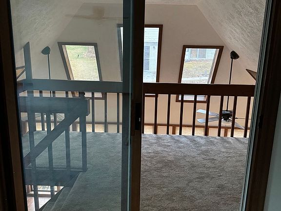 3rd image of 4 Albert Ln #C