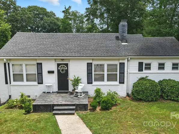 217 Highland St, Mount Holly, NC 28120
