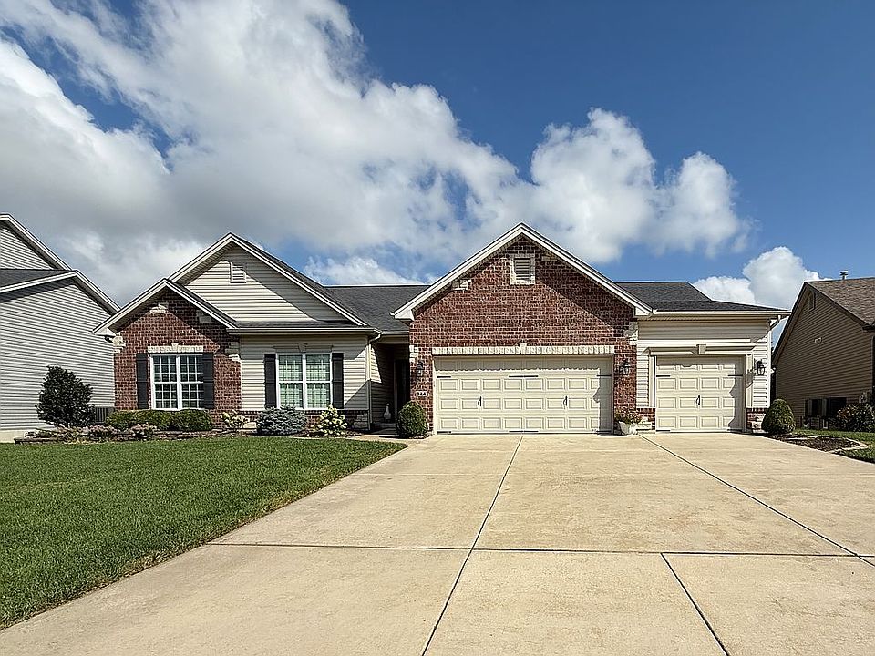 1st image of 324 Wyndemere Dr