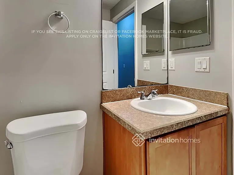 832 Glendale Ln — Photo 21