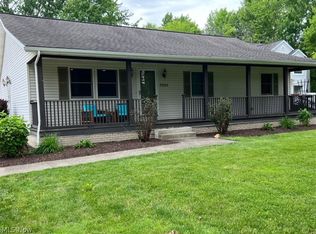 7584 Fitch Rd, Olmsted Township, OH 44138