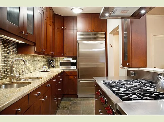 Sold by Stribling | media 10