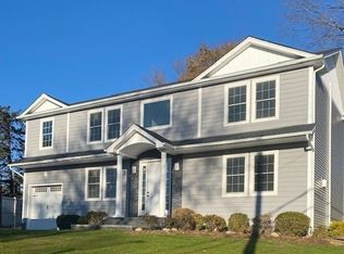 3 Belair Drive, Old Bethpage, NY 11804