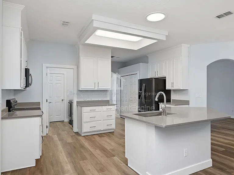15601 Grays Harbor Way — Photo 20