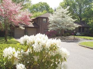 6 Tuscan Rd, Edison, NJ 08820