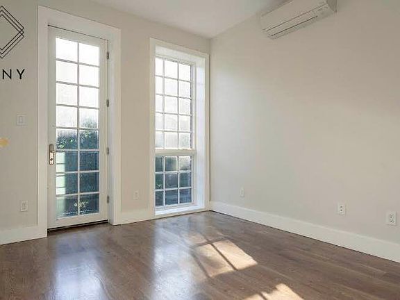 5th image of 543 Marcy Ave #2G