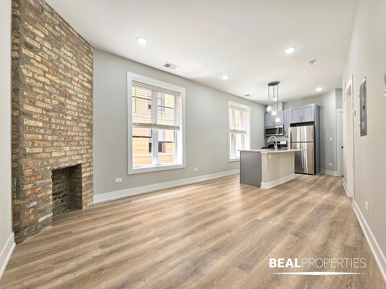428-38 West Belden — Photo 3