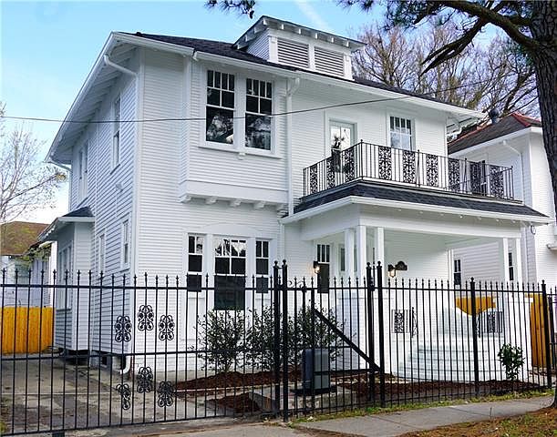 1st image of 2431 Taylor St