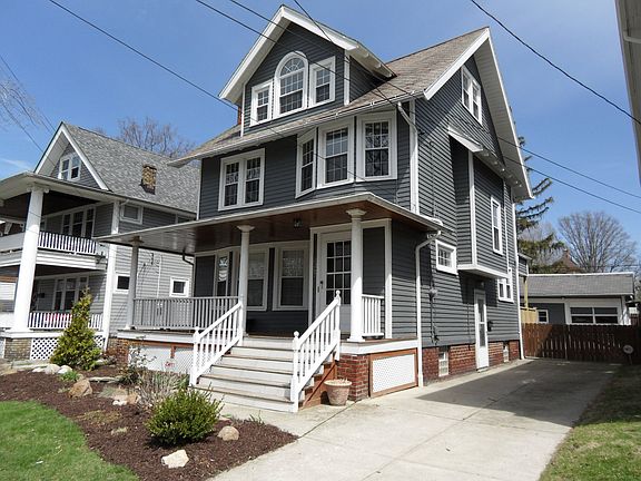 2nd image of 1267 Summit Ave