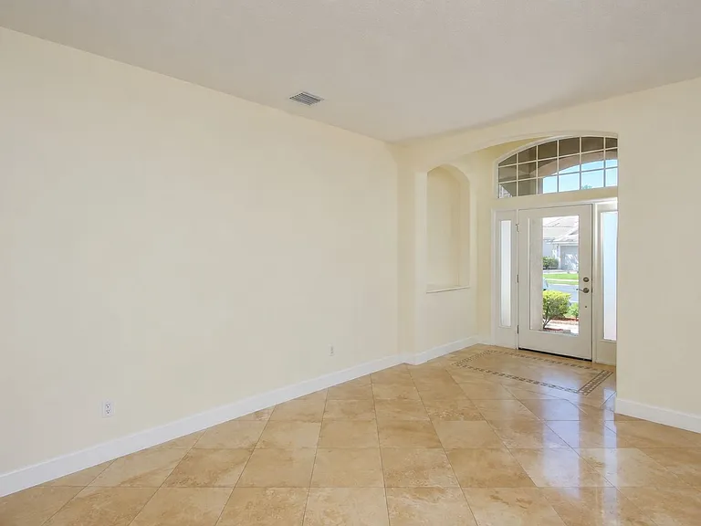 6945 74th Street Cir E — Photo 3