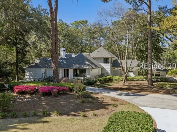 13 McIntosh Rd, Hilton Head Island, SC 29926