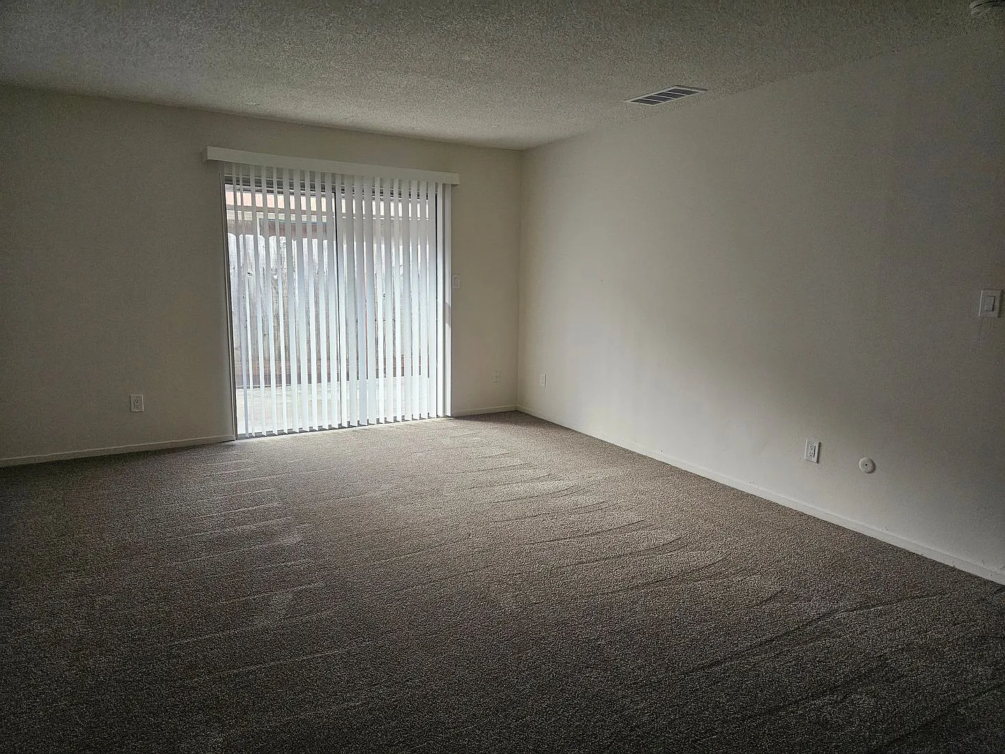 Santa Ana Ave 33 W — Photo 2
