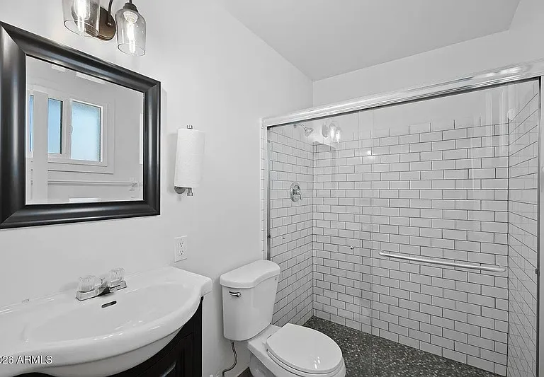 1664 E Del Rio Dr — Photo 27
