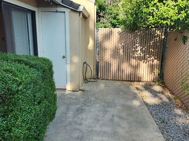 2510 Hartnell Ave #11 — Photo 4