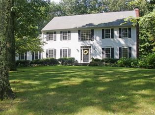 9 Stone Gate Dr, Sandy Hook, CT 06482