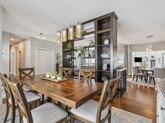 5th image of 4609 Ashwood Dr