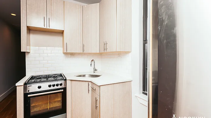 Rented by Nooklyn NYC LLC | media 17