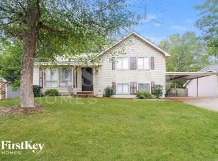 4425 Castle Heights Dr, Memphis, TN 38141