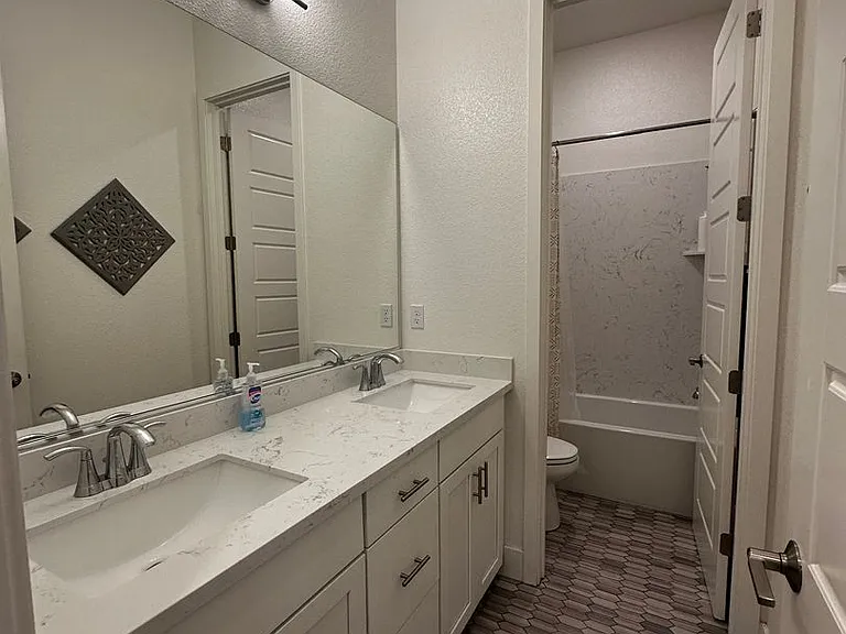 2305 Banks Dr — Photo 35