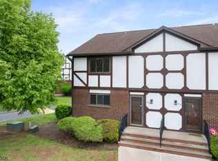260 Wildflower Ln, Hillsborough, NJ 08844