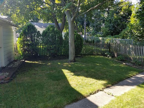 3rd image of 309 N Delia St
