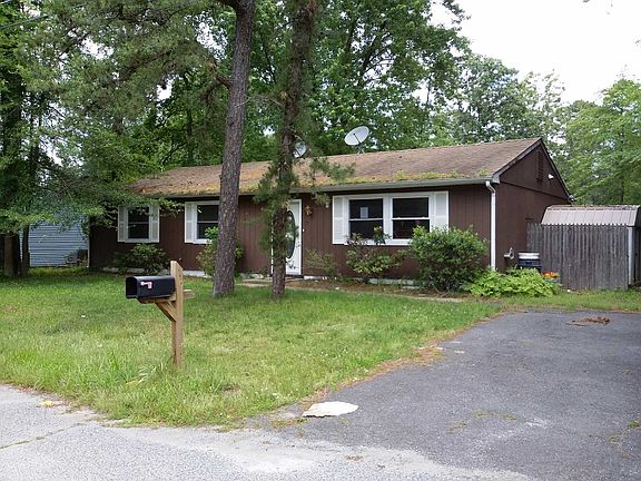 2nd image of 55 Foxglove St