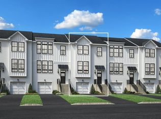 Madaket Plan, Willows at Brookfield, Brookfield, CT 06804