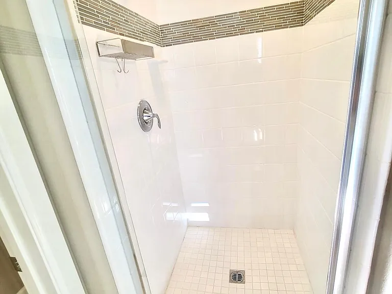 800 Citrus Ct — Photo 19