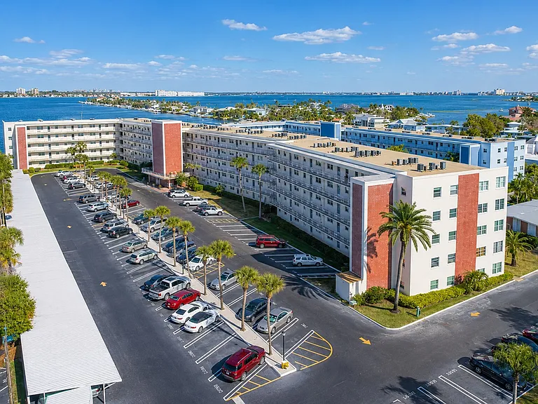5575 Gulf Blvd #329 — Photo 32