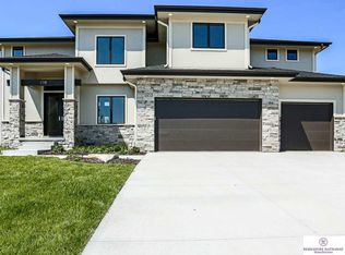 2318 S 219th St, Elkhorn, NE 68022