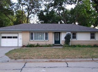 607 Hillcrest Rd, Wayne, NE 68787