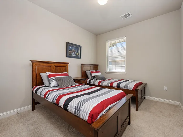 13800 Lyndhurst St #222 — Photo 25