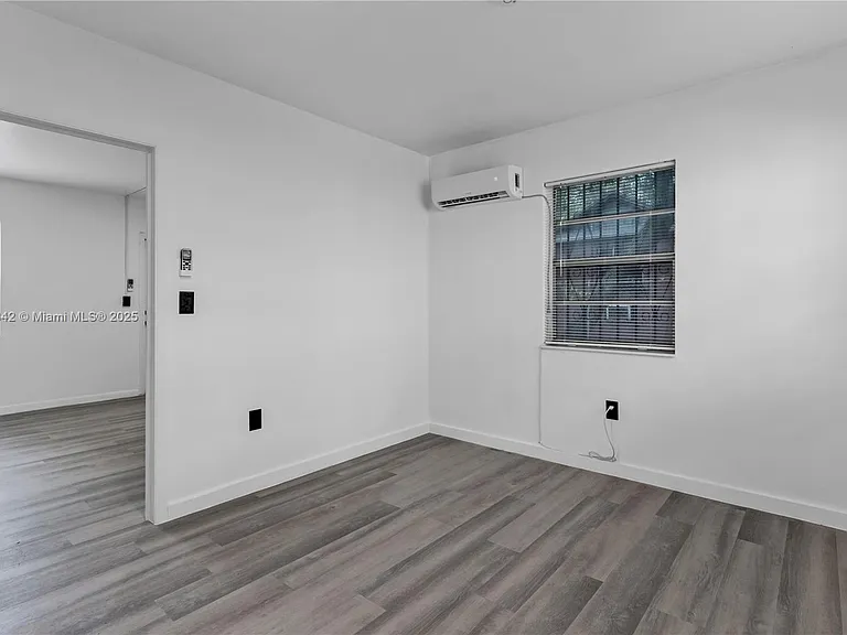 46 NW 62nd St #4 — Photo 15