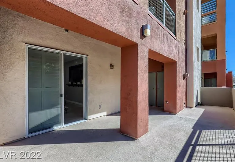 67 E Agate Ave — Photo 18