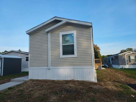 5th image of 14 Bel Aire Dr #324