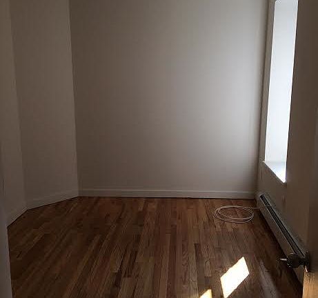3rd image of 640 Macdonough St APT 1A