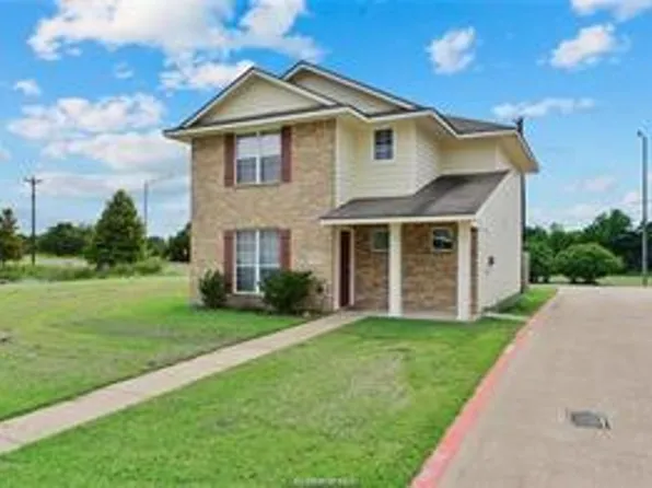4001 Southern Trace Ct, College Station, TX 77845