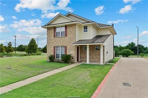 4001 Southern Trace Ct Photo 1