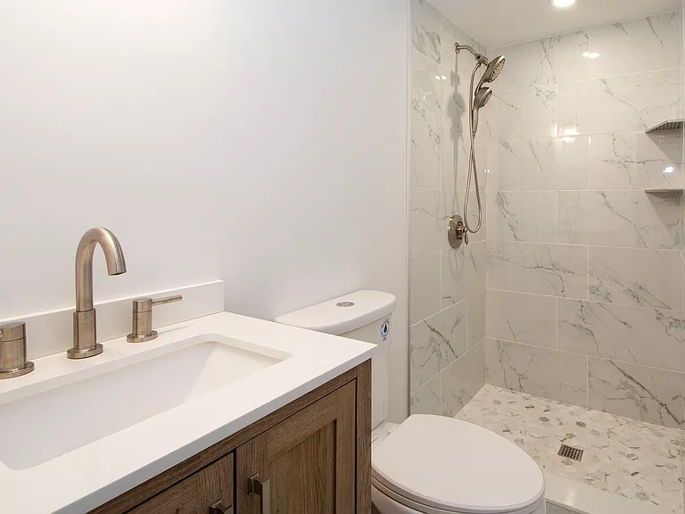 215 Gardner St #2 — Photo 12